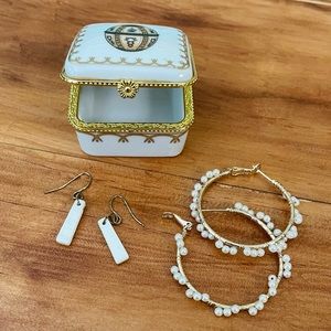 Two pairs of earrings and jewelry box — gold bundle